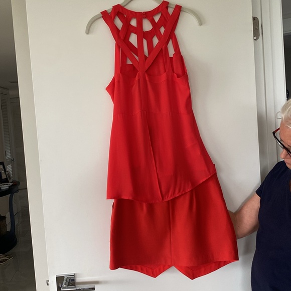 Top and skirt set by BCBGmaxaazaria - Picture 6 of 14